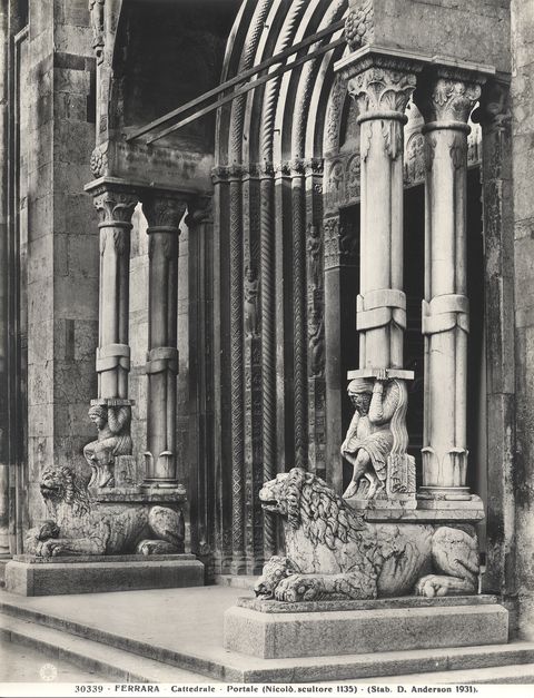 Anderson — Ferrara. Cattedrale - Portale (Nicolò scultore 1135) — particolare